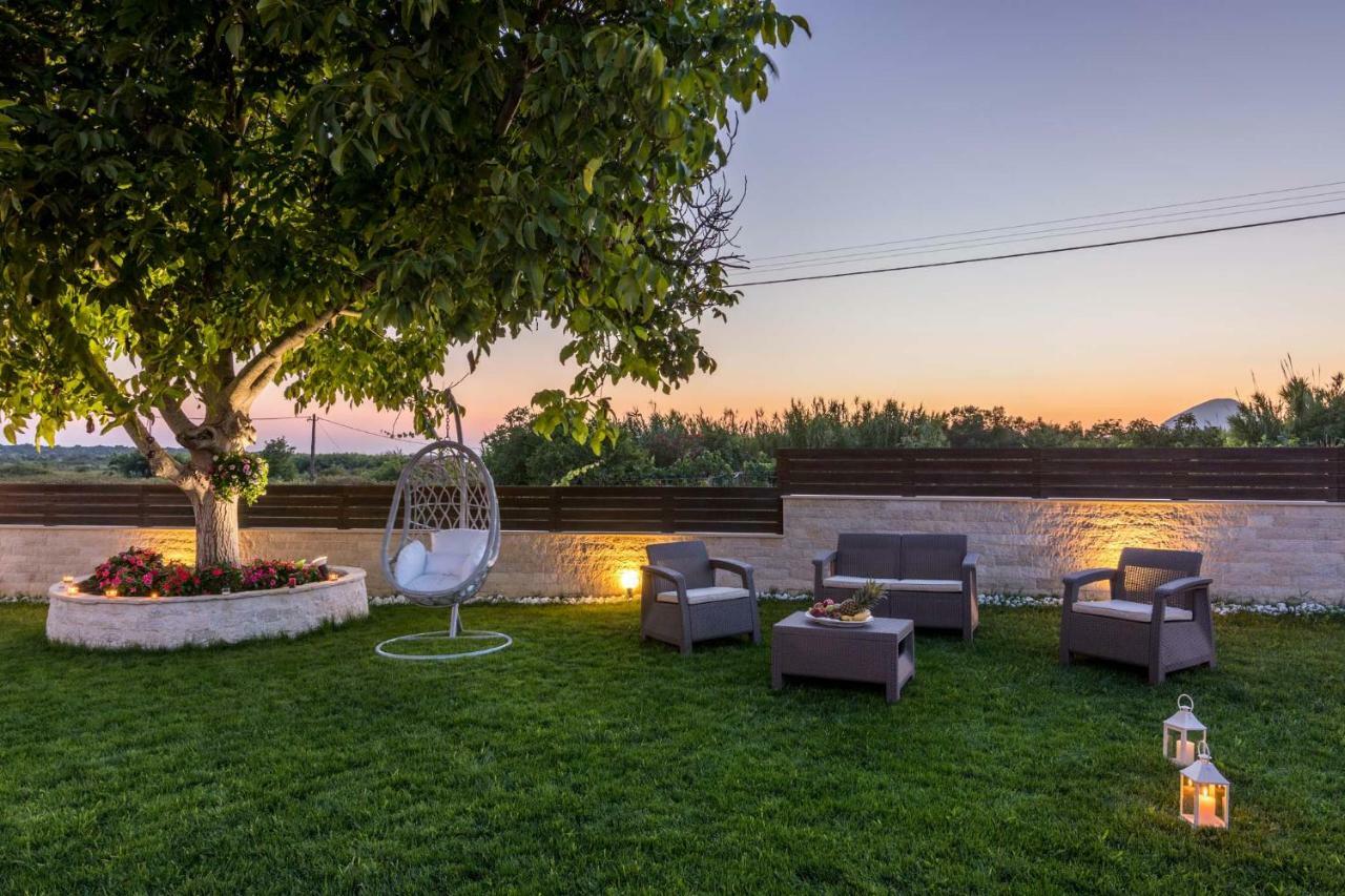 Villa Nissos Línia Kültér fotó