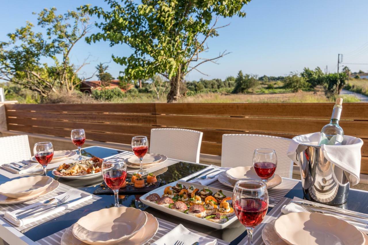 Villa Nissos Línia Kültér fotó